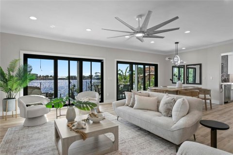 Villa ou maison à vendre à Saint Pete Beach, Floride: 5 chambres, 458.01 m2 № 2429055 - photo 6