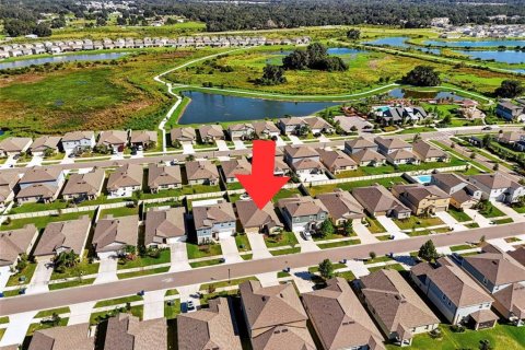 Villa ou maison à vendre à Zephyrhills, Floride: 4 chambres, 180.14 m2 № 2428832 - photo 2