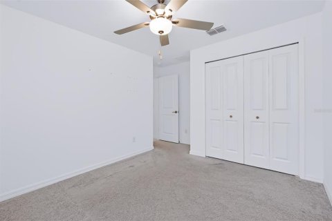 Villa ou maison à vendre à Zephyrhills, Floride: 4 chambres, 180.14 m2 № 2428832 - photo 18