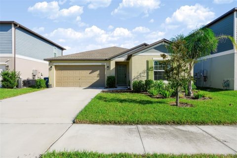 Villa ou maison à Zephyrhills, Floride 4 chambres, 180.14 m2 № 2428832
