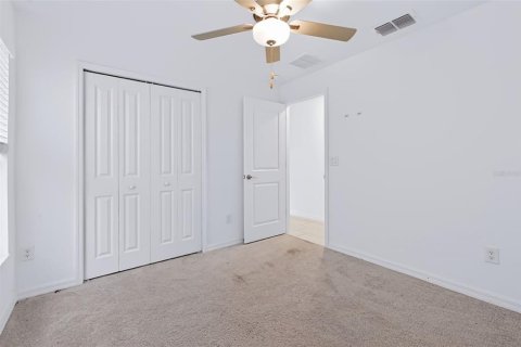 Villa ou maison à vendre à Zephyrhills, Floride: 4 chambres, 180.14 m2 № 2428832 - photo 20