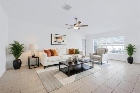 Villa ou maison à vendre à Zephyrhills, Floride: 4 chambres, 180.14 m2 № 2428832 - photo 3