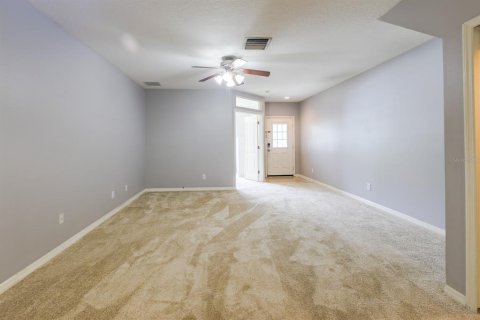 Touwnhouse à vendre à Odessa, Floride: 3 chambres, 124.21 m2 № 2095965 - photo 8