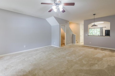 Touwnhouse à vendre à Odessa, Floride: 3 chambres, 124.21 m2 № 2095965 - photo 5