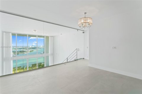 Copropriété à louer à Miami, Floride: 2 chambres, 167.41 m2 № 2393138 - photo 11