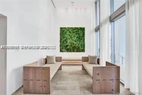Copropriété à louer à Miami, Floride: 2 chambres, 167.41 m2 № 2393138 - photo 28