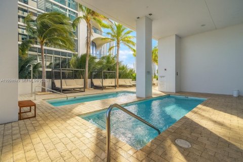 Copropriété à louer à Miami, Floride: 2 chambres, 167.41 m2 № 2393138 - photo 21