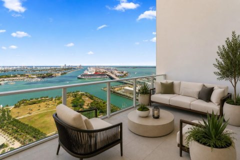 Copropriété à louer à Miami, Floride: 2 chambres, 167.41 m2 № 2393138 - photo 14
