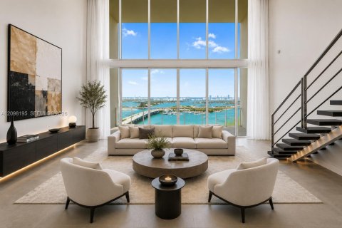 Copropriété à louer à Miami, Floride: 2 chambres, 167.41 m2 № 2393138 - photo 2