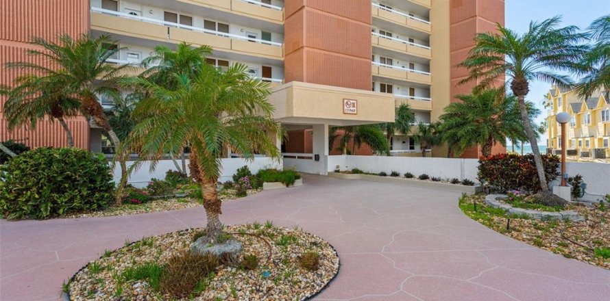 Condominio en Redington Shores, Florida, 3 dormitorios № 1544684