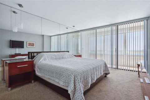 Condominio en venta en Redington Shores, Florida, 3 dormitorios, 166.2 m2 № 1544684 - foto 27