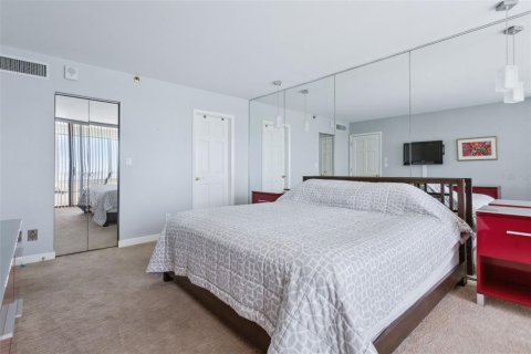 Condominio en venta en Redington Shores, Florida, 3 dormitorios, 166.2 m2 № 1544684 - foto 25