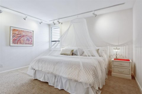 Condominio en venta en Redington Shores, Florida, 3 dormitorios, 166.2 m2 № 1544684 - foto 6