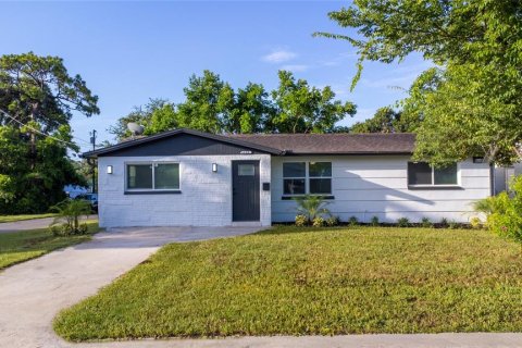 Casa en venta en New Port Richey, Florida, 3 dormitorios, 122.17 m2 № 2227340 - foto 2