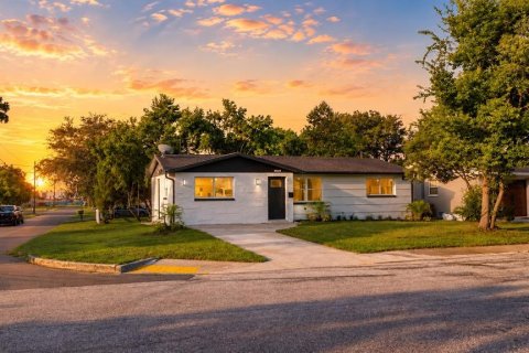 Casa en venta en New Port Richey, Florida, 3 dormitorios, 122.17 m2 № 2227340 - foto 4