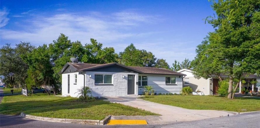 Casa en New Port Richey, Florida 3 dormitorios, 122.17 m2 № 2227340