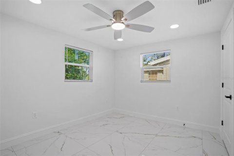 Casa en venta en New Port Richey, Florida, 3 dormitorios, 122.17 m2 № 2227340 - foto 17