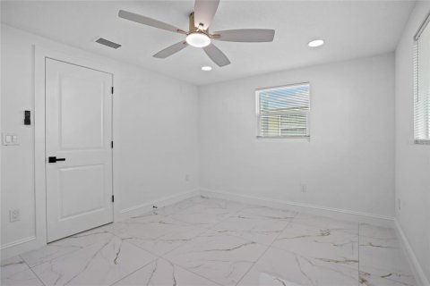 Casa en venta en New Port Richey, Florida, 3 dormitorios, 122.17 m2 № 2227340 - foto 15