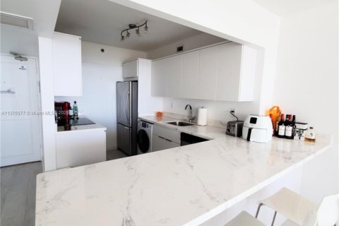 Снять в аренду кондоминиум в Майами-Бич, Флорида 1 спальня, 78.5м2, № 2019379 - фото 19