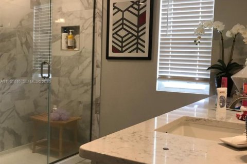 House in Davenport, Florida 4 bedrooms № 1994101 - photo 13