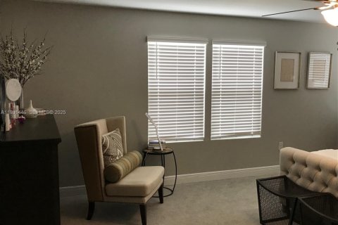 House in Davenport, Florida 4 bedrooms № 1994101 - photo 20