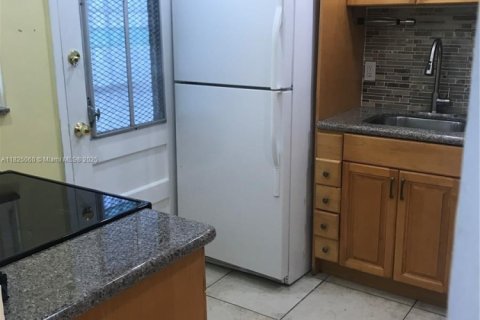 Condominio en venta en Miami Beach, Florida, 2 dormitorios, 95.78 m2 № 1792395 - foto 4
