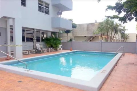 Condominio en venta en Miami Beach, Florida, 2 dormitorios, 95.78 m2 № 1792395 - foto 15