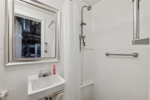 Casa en venta en Holiday, Florida, 2 dormitorios, 93.65 m2 № 1908034 - foto 25