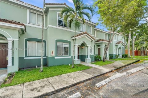 Touwnhouse à Homestead, Floride 4 chambres, 132.2 m2 № 2414797