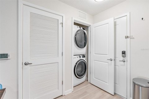 Condominio en venta en Orlando, Florida, 3 dormitorios, 104.89 m2 № 2239319 - foto 21