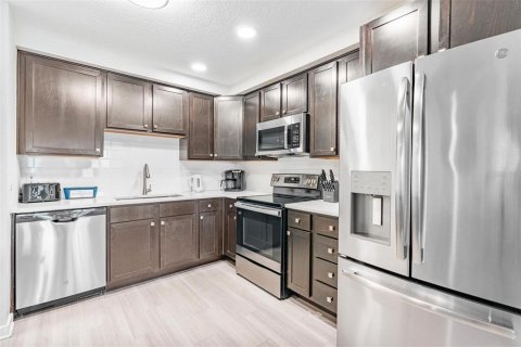 Condominio en venta en Orlando, Florida, 3 dormitorios, 104.89 m2 № 2239319 - foto 18
