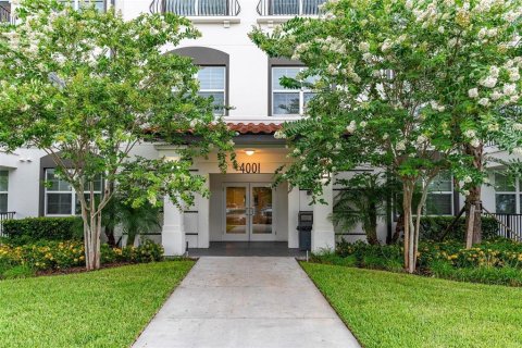 Condominio en venta en Orlando, Florida, 3 dormitorios, 104.89 m2 № 2239319 - foto 2