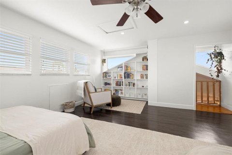 Casa en venta en Treasure Island, Florida, 3 dormitorios, 166.2 m2 № 1866074 - foto 12