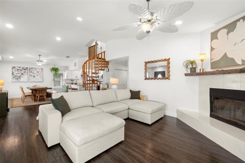 Villa ou maison à vendre à Treasure Island, Floride: 3 chambres, 166.2 m2 № 1866074 - photo 4