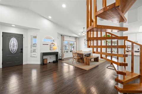Villa ou maison à vendre à Treasure Island, Floride: 3 chambres, 166.2 m2 № 1866074 - photo 10