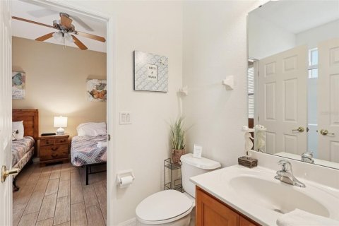 House in Davenport, Florida 4 bedrooms, 156.91 sq.m. № 2231474 - photo 28