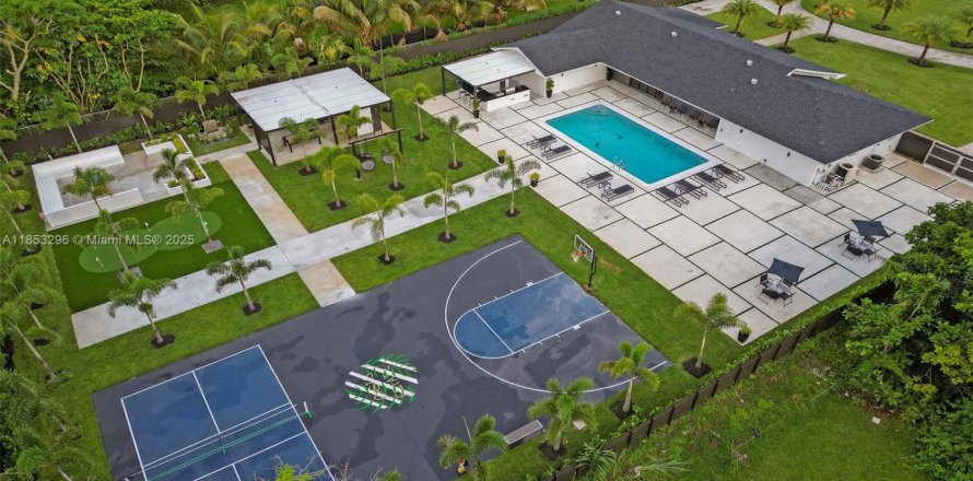 Villa ou maison à Miami, Floride 5 chambres, 257.71 m2 № 1872365