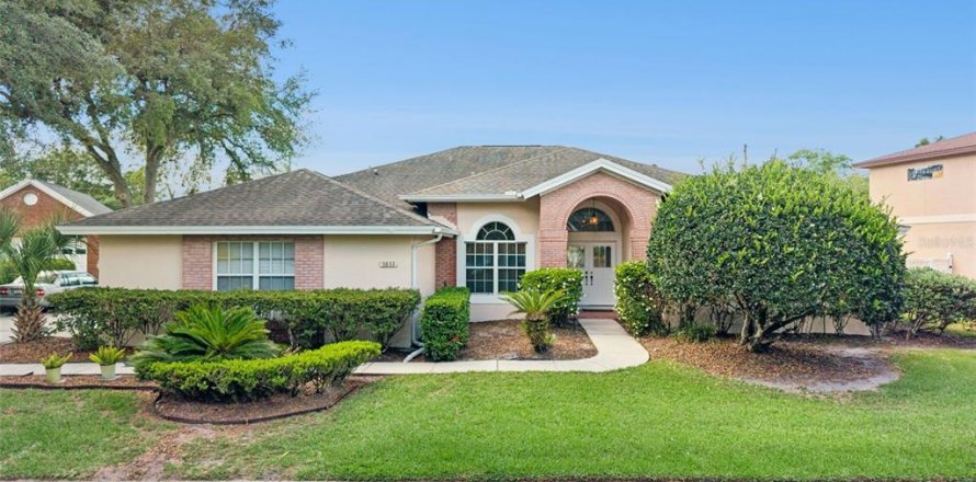 Villa ou maison à Oviedo, Floride 4 chambres, 285.67 m2 № 2137165