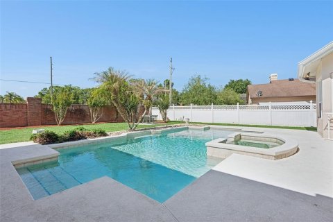 Villa ou maison à vendre à Oviedo, Floride: 4 chambres, 285.67 m2 № 2137165 - photo 28