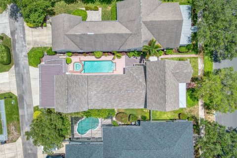 House in Celebration, Florida 5 bedrooms, 317.54 sq.m. № 1808555 - photo 23