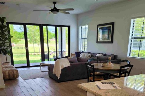 Villa ou maison à louer à Loxahatchee Groves, Floride: 3 chambres, 172.24 m2 № 2063946 - photo 3