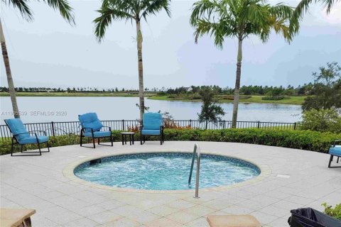Villa ou maison à louer à Loxahatchee Groves, Floride: 3 chambres, 172.24 m2 № 2063946 - photo 15