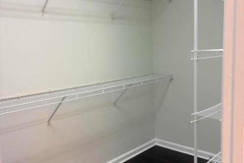 Touwnhouse à louer à Delray Beach, Floride: 2 chambres, 109.16 m2 № 2168911 - photo 13