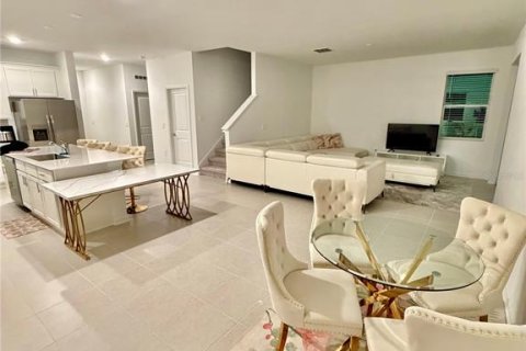 Villa ou maison à louer à Clermont, Floride: 5 chambres, 228.08 m2 № 2433089 - photo 6