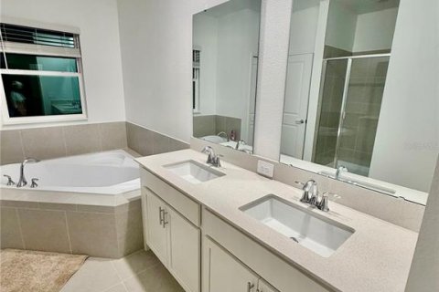 Villa ou maison à louer à Clermont, Floride: 5 chambres, 228.08 m2 № 2433089 - photo 9
