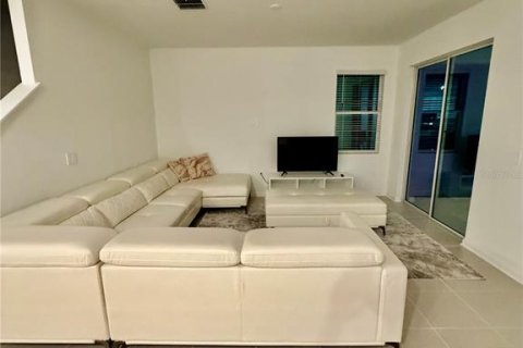 Villa ou maison à louer à Clermont, Floride: 5 chambres, 228.08 m2 № 2433089 - photo 5