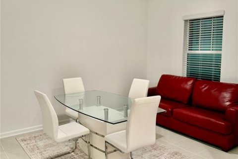 Villa ou maison à louer à Clermont, Floride: 5 chambres, 228.08 m2 № 2433089 - photo 2