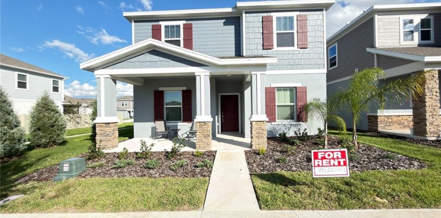 Villa ou maison à Clermont, Floride 5 chambres, 228.08 m2 № 2433089