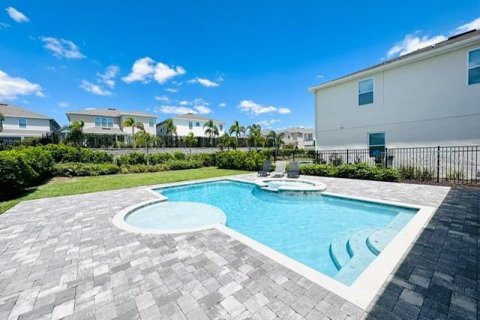 House in Kissimmee, Florida 5 bedrooms, 273.6 sq.m. № 1569963 - photo 15