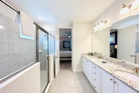 House in Kissimmee, Florida 5 bedrooms, 273.6 sq.m. № 1569963 - photo 5